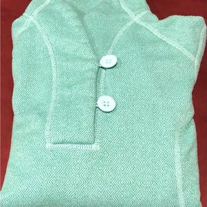 Previously Worn “The North Face” Pullover Sweatshirt